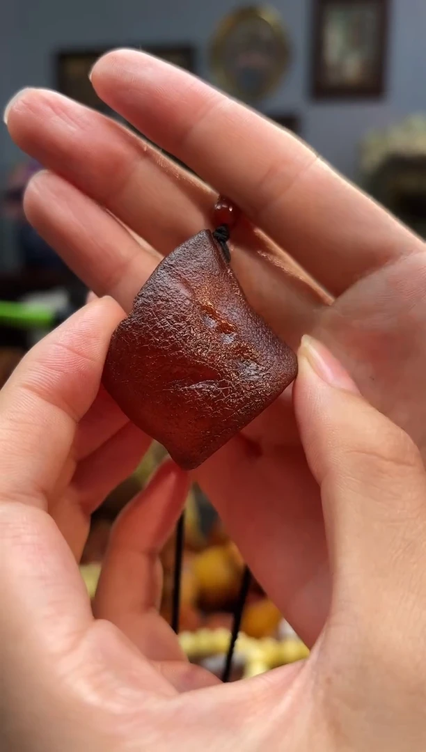 琥珀颈饰未镶嵌吊坠