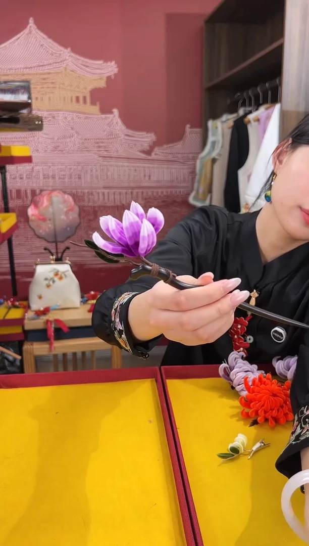 【闪购商品】刺绣非遗绒花（发饰）