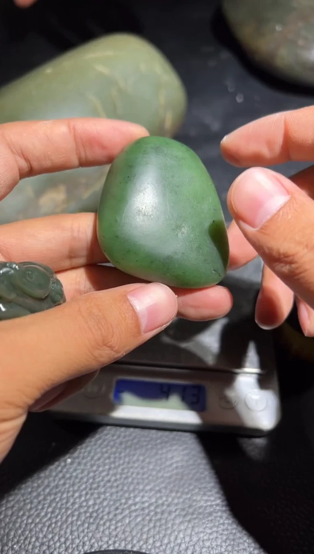 未镶嵌和田玉珠宝奇石25