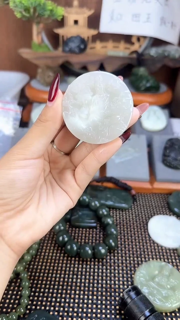 吊坠(不含链)未镶嵌和田玉1
