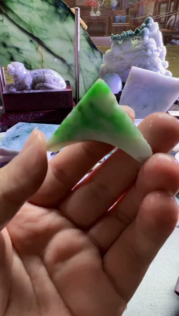 未镶嵌挂件翡翠天然缅甸翡翠A货