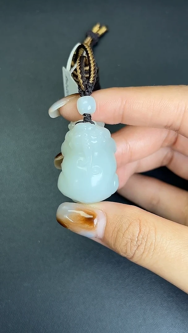 颈饰未镶嵌和田玉710091#和田玉白玉貔貅吊坠多人