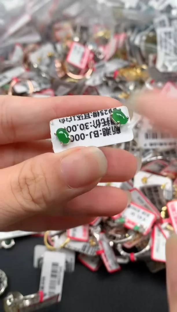 翡翠戒指银S925镶嵌天然A货缅甸翡翠