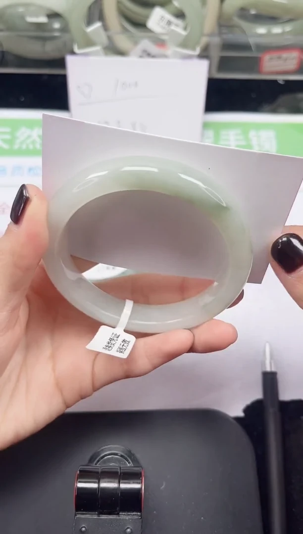 未镶嵌手镯石英质玉16-60/61