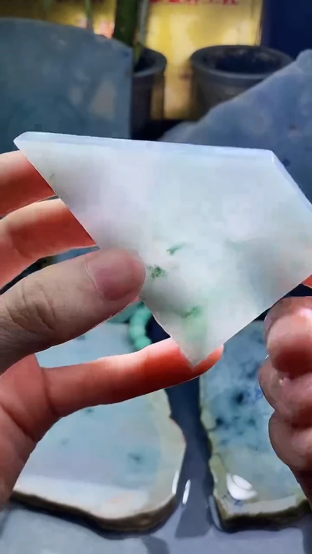 未镶嵌挂件翡翠小雨248