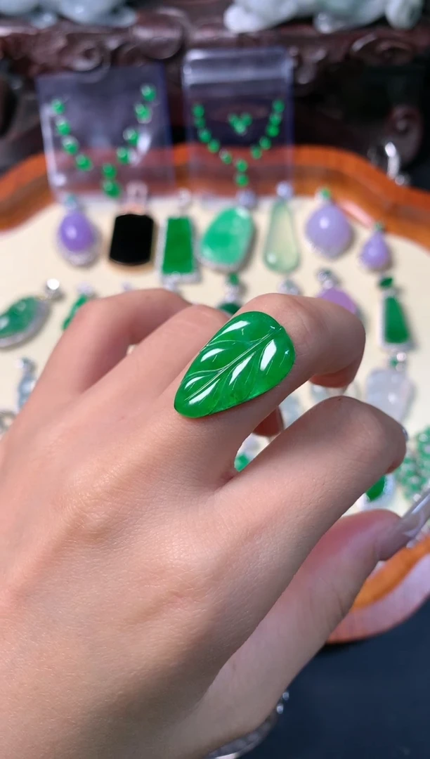 定制翡翠未镶嵌裸石（镶嵌定制）