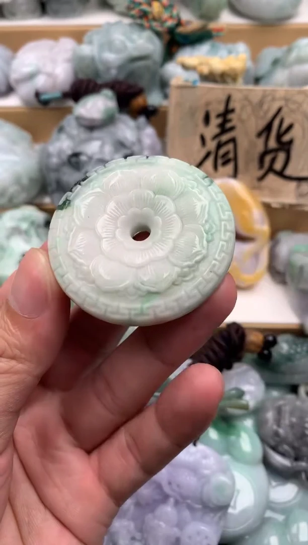 吊坠(不含链)未镶嵌翡翠1
