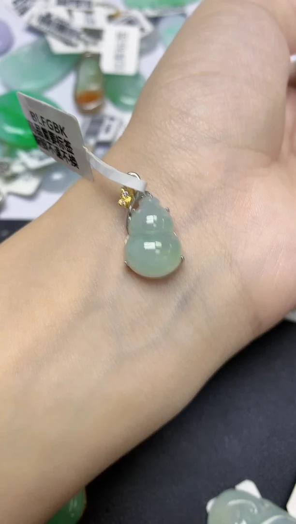 颈饰未镶嵌翡翠天然缅甸翡翠A货多样性发一件