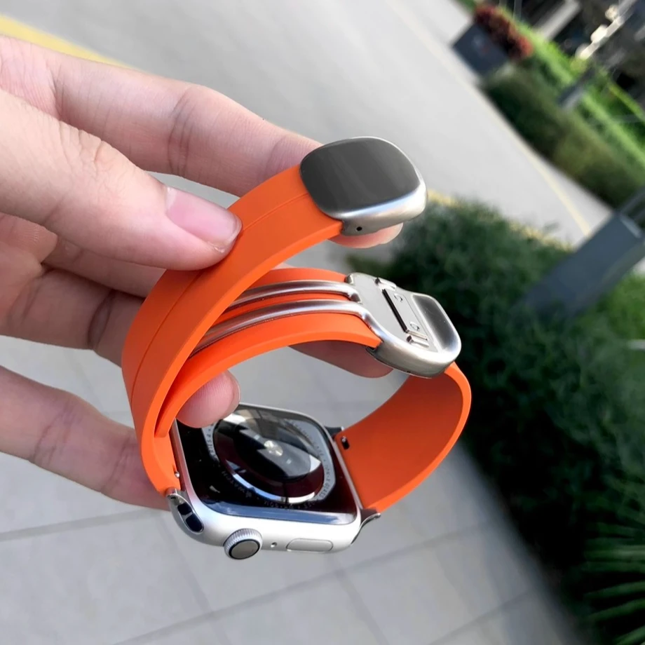 卡容FKM氟橡胶苹果iwatch表带S11圆滑ultra折磁吸扣S10不沾尘S987