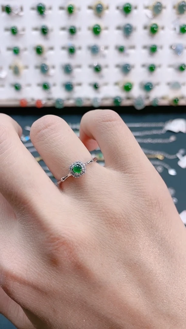 【闪购商品】翡翠戒指银S925镶嵌天然翡翠