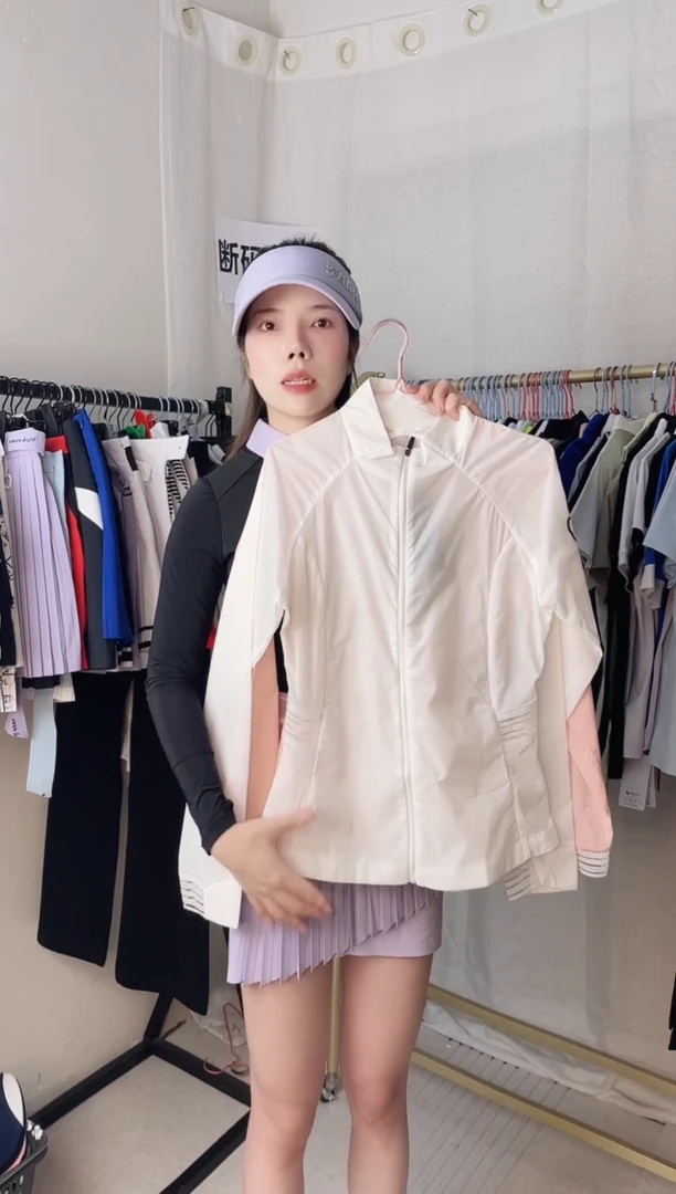 高尔夫白色外套S码