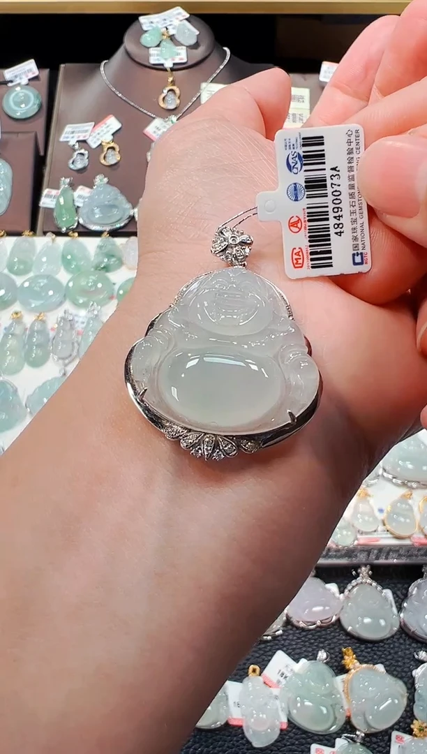 【闪购商品】翡翠吊坠(不含链)18K金镶嵌佛公吊坠73A