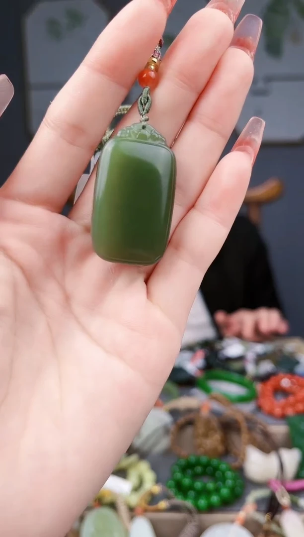 和田玉未镶嵌颈饰多样性发货  拍一单发一个