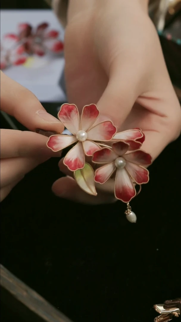 刺绣湘传礼纯手工发夹