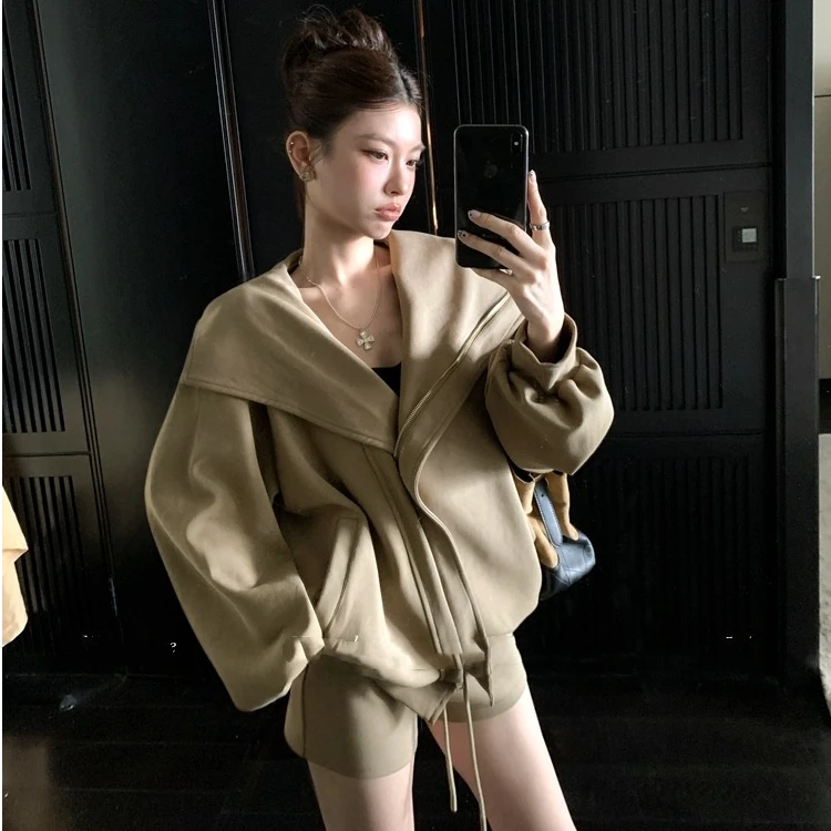 溪溪靓衫 早秋新款韩系休闲宽松连帽卫衣开衫外套抽绳短裤套装女