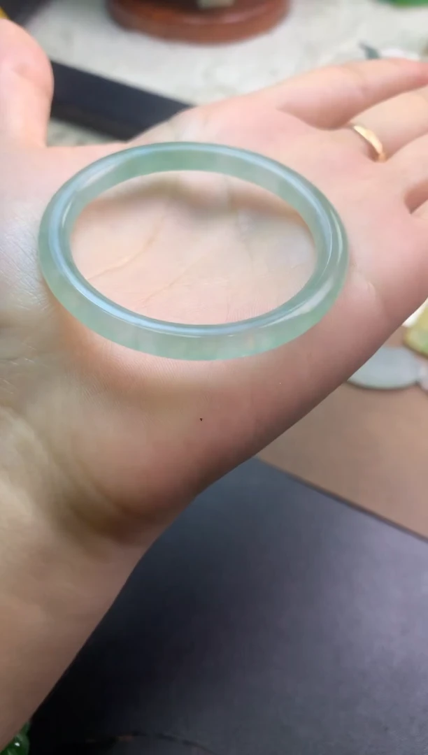 未镶嵌定制翡翠毛货