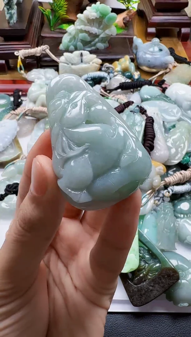 吊坠(不含链)未镶嵌翡翠1