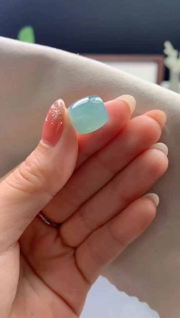 翡翠未镶嵌颈饰0885521086