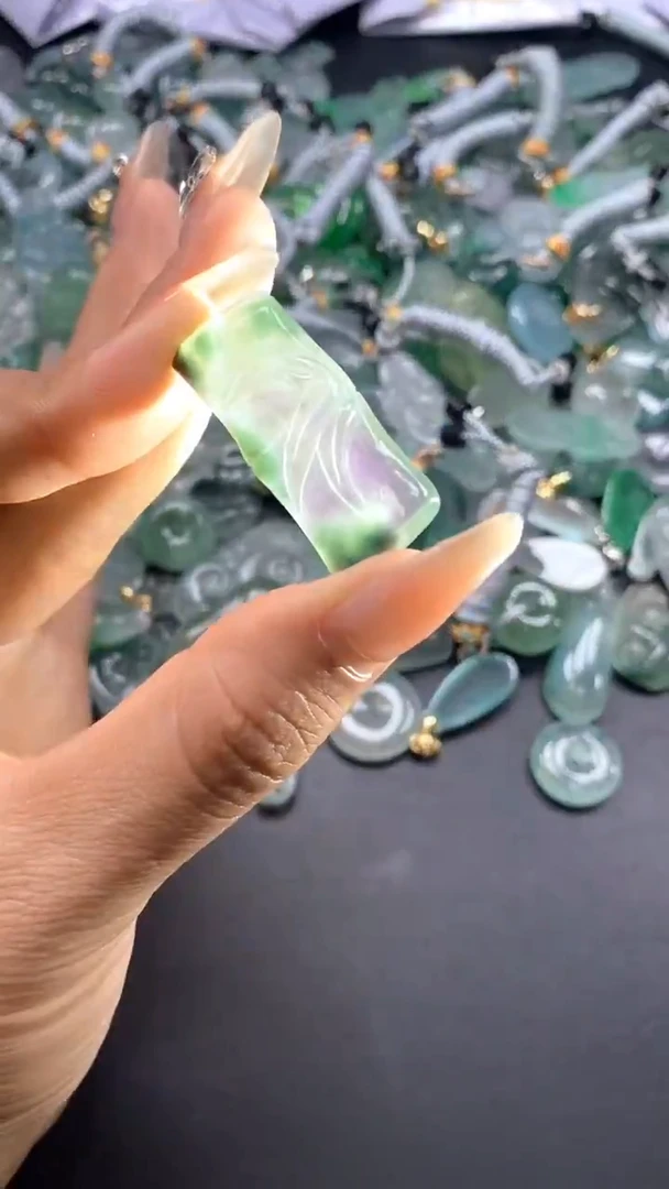 琉璃臻选(配扣头多样性发其一）174