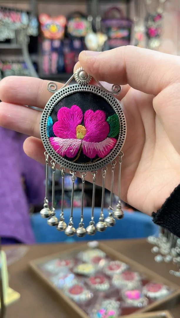 织绣民族风手工非遗老绣饰品241