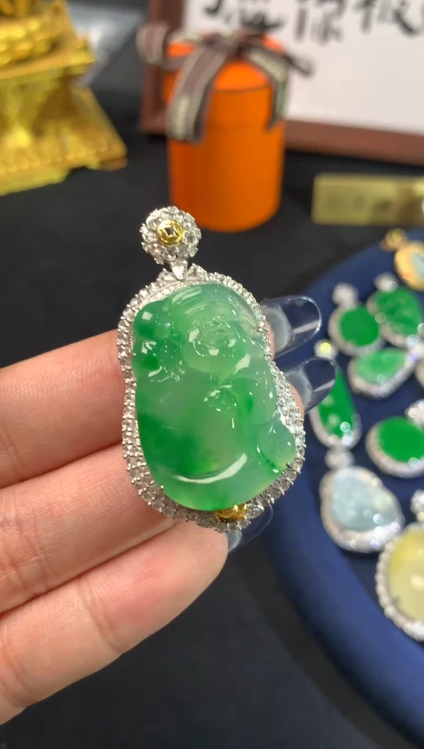 【闪购商品】翡翠挂件18K金镶嵌年货节金丝财神