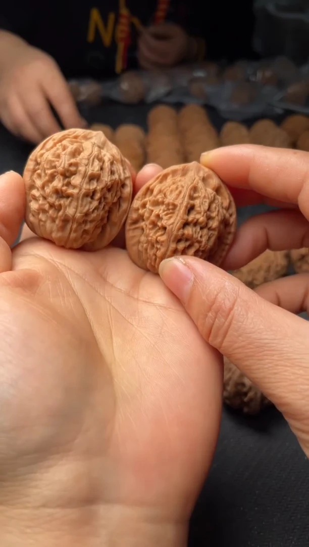 把件文玩核桃w163   莲花 38尺