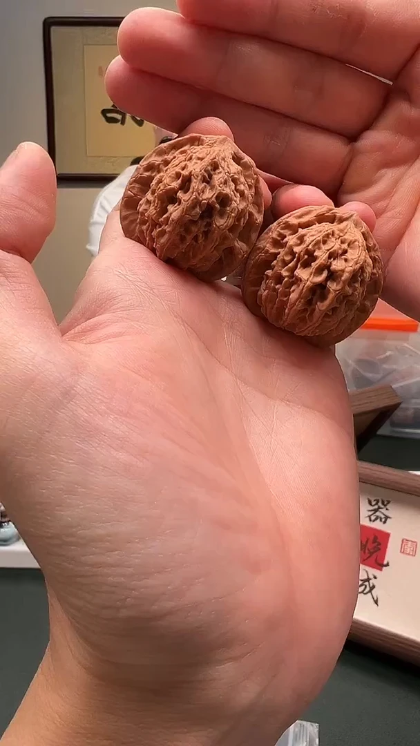 把件文玩核桃35-36mm左右十渡野对 1对（随机发）