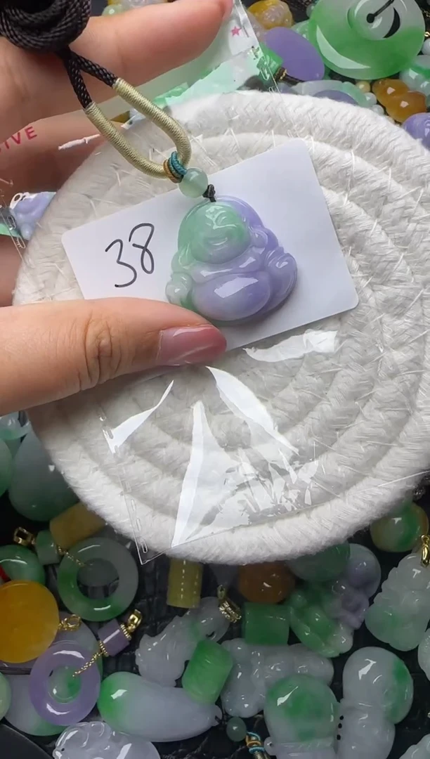 颈饰未镶嵌翡翠缅甸翡翠吊坠