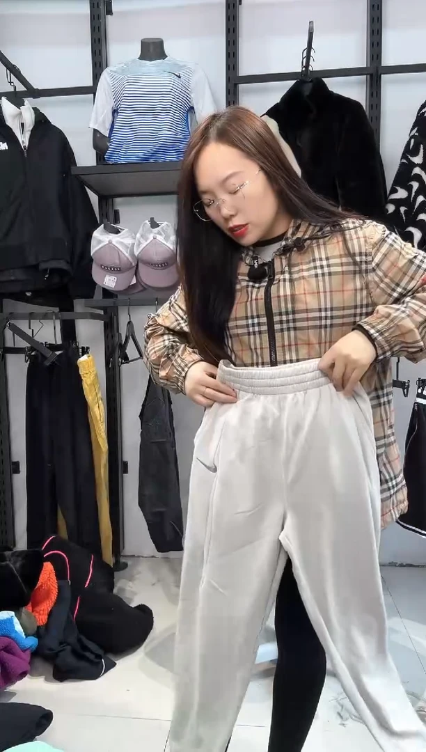 2679  编码  瑕疵直播间过款为准 尺码M