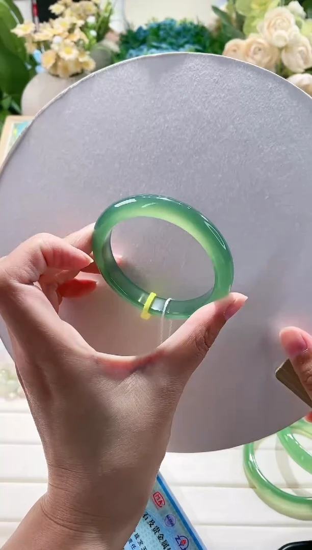 玛瑙/玉髓手镯未镶嵌123-55.3