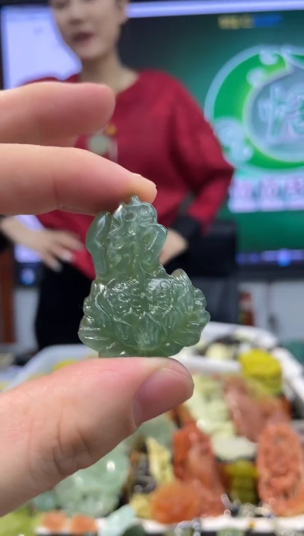 【闪购商品】岫玉吊坠未镶嵌·