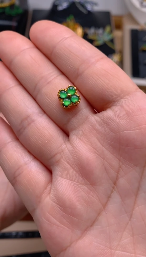 【闪购商品】翡翠吊坠(不含链)银S925镶嵌四叶草