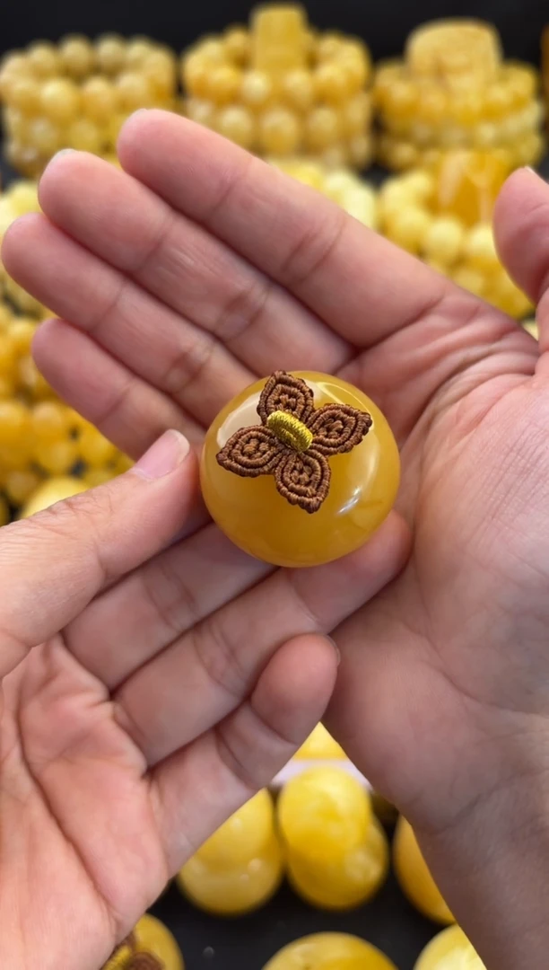 蜜蜡颈饰未镶嵌柿柿如意精品