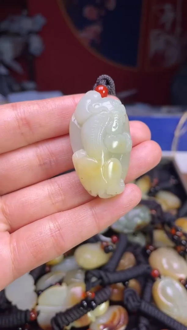 颈饰未镶嵌和田玉1231