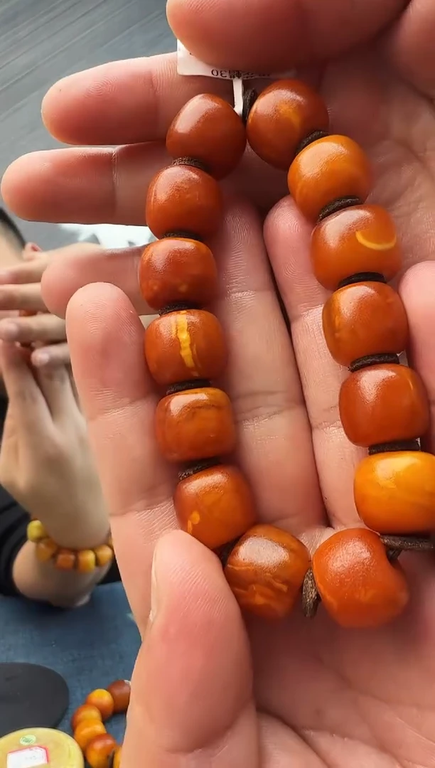 蜜蜡未镶嵌珠宝奇石假一罚十一级30，15.8多样性发其一