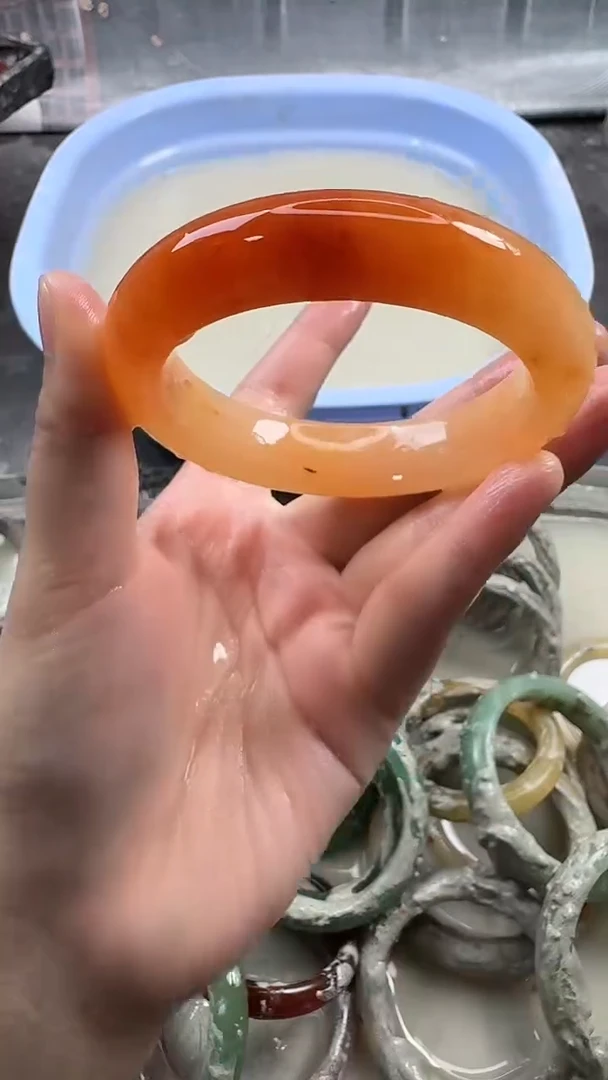 未镶嵌手镯石英质玉24 6162