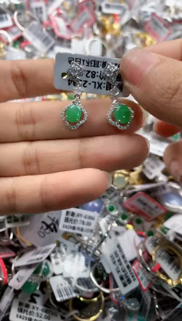 银S925镶嵌戒指翡翠888    9