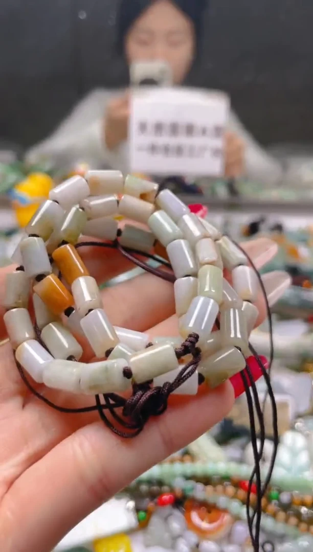 【闪购商品】翡翠颈饰未镶嵌6MM/V/翡翠A货一图一物