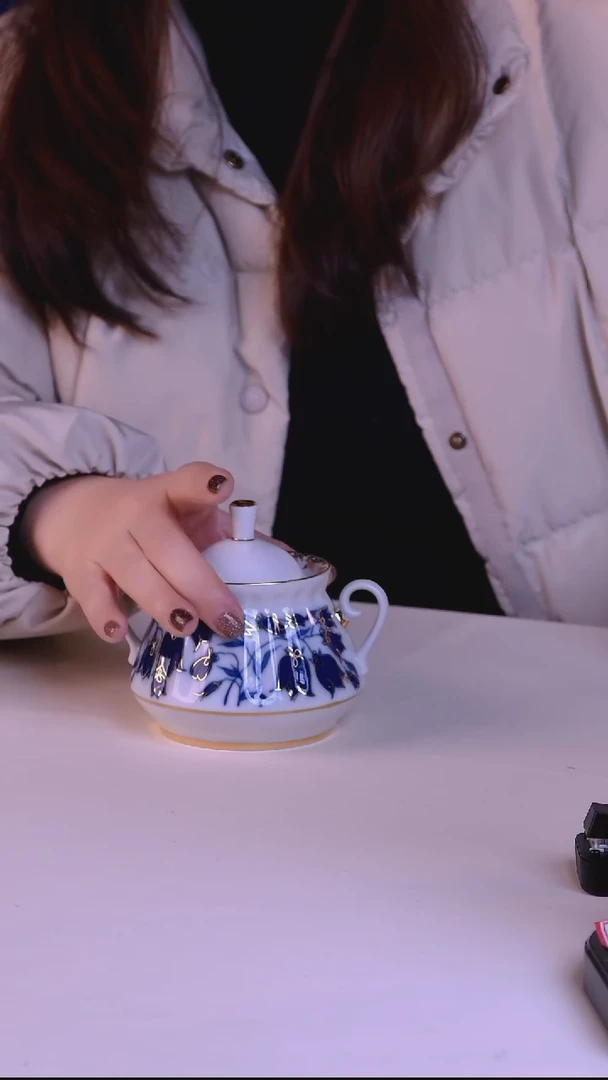 燕**铁每天早上六点（糖罐  风信子）