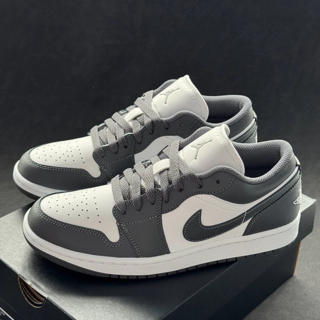 【耐克/商场同款新品】NIKE男子AJ1灰白低帮休闲潮流板鞋553558-044