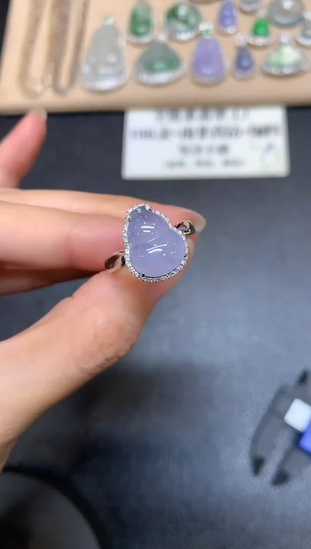 翡翠戒指18K金镶嵌葫芦【无服务费
