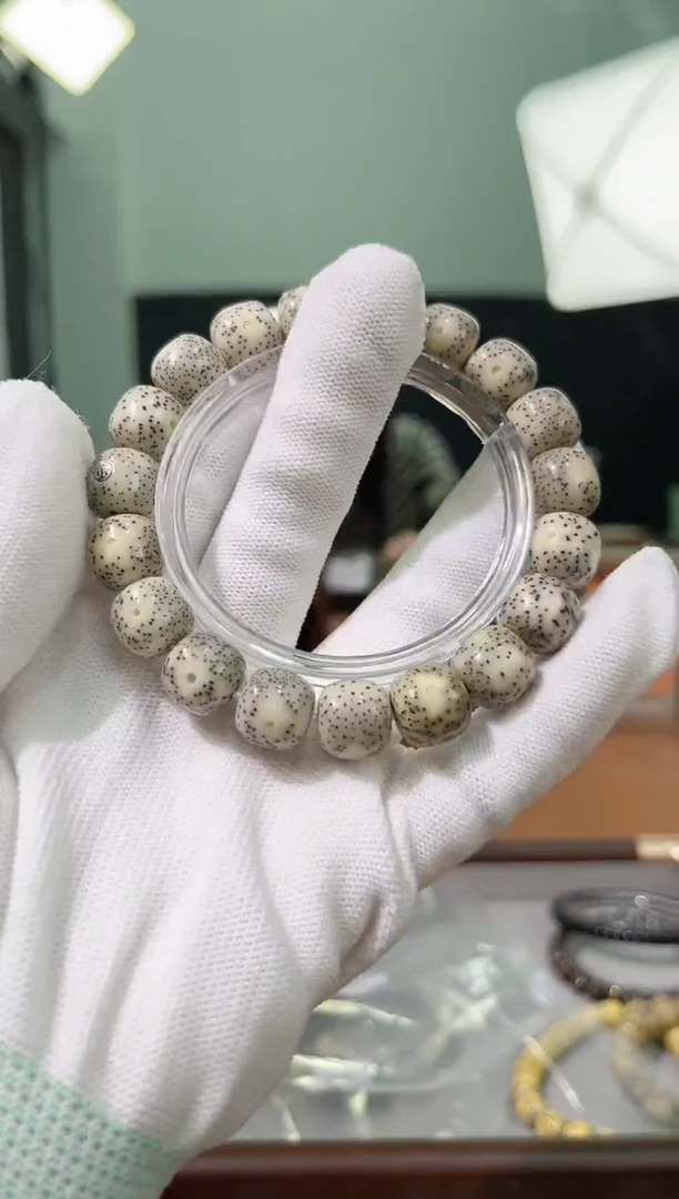 手串星月菩提银标款双留白火烧云