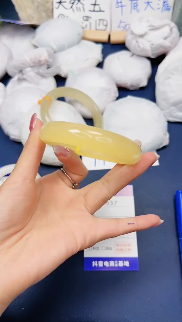 【闪购商品】石英质玉手镯未镶嵌337-财气镯60圈口