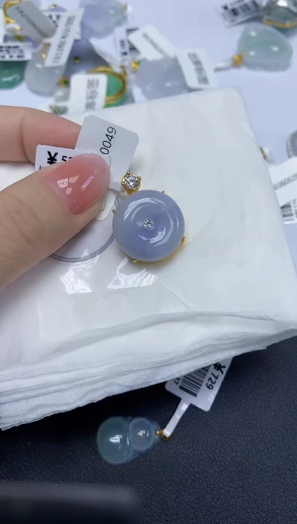 颈饰未镶嵌翡翠天然缅甸翡翠A货多样性发一件