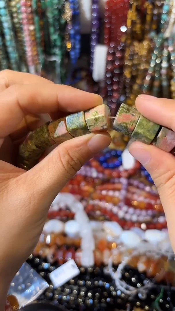 合金查罗石珠宝半成品花绿石一条20颗