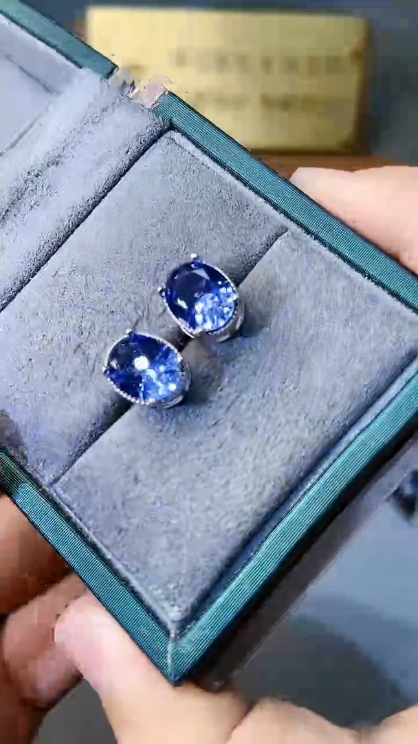 【闪购商品】蓝宝石耳饰银S925镶嵌1564