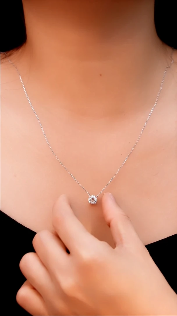 铂Pt950镶嵌颈饰合成钻石培育钻项链