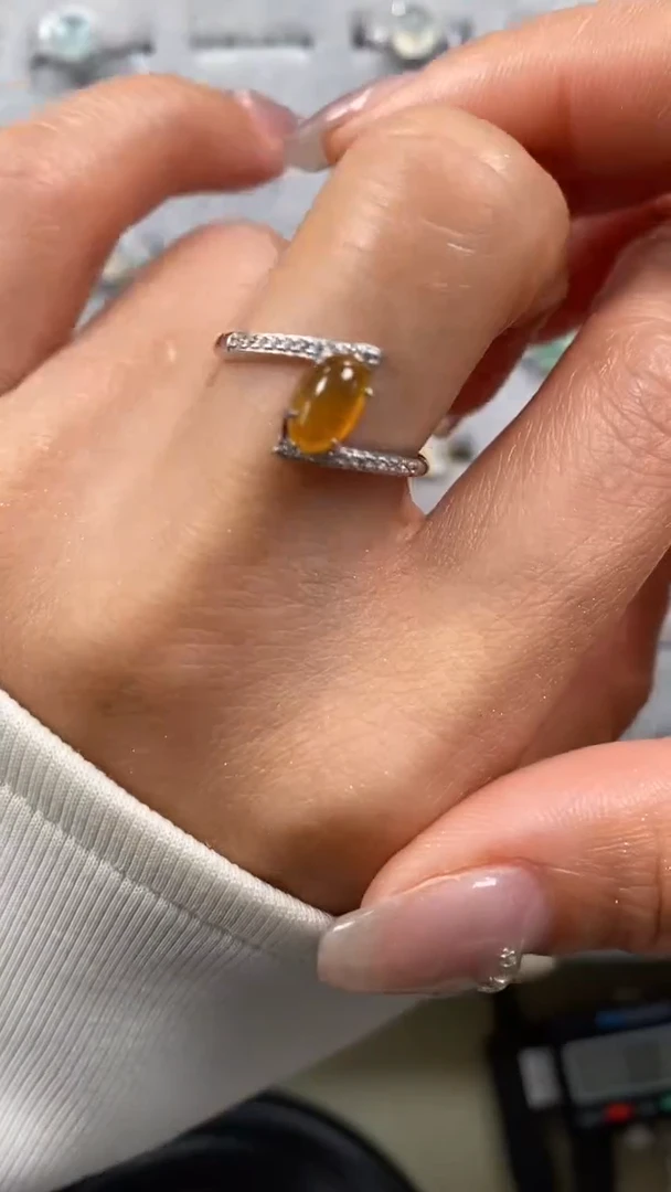 【闪购商品】翡翠戒指银S925镶嵌8237