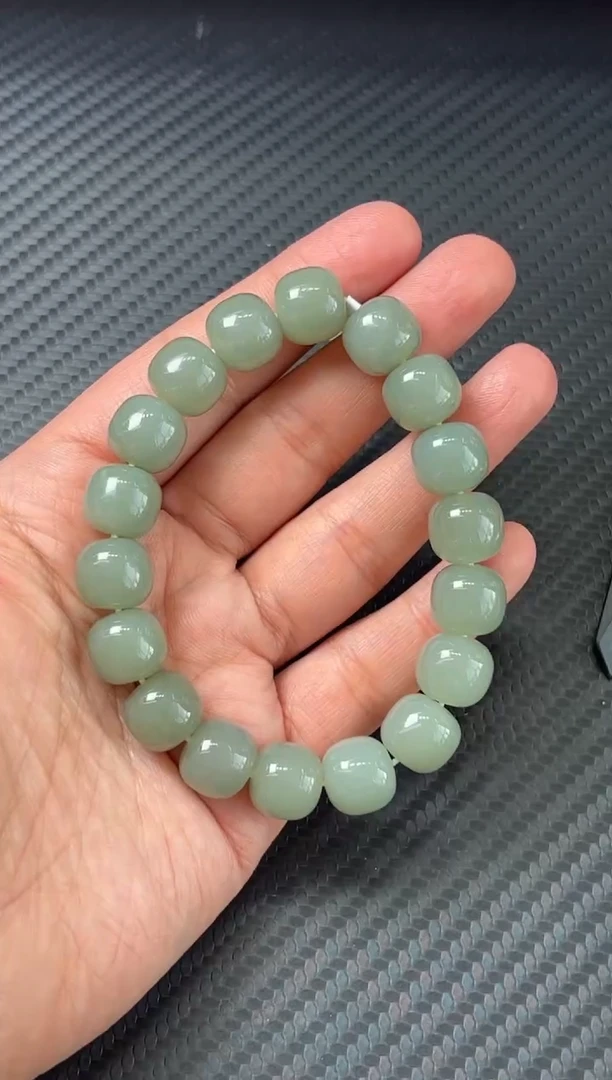 未镶嵌手串和田玉且末近矿微色差卡11*12jm