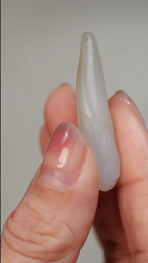 未镶嵌和田玉挂件玉兰花